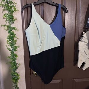 Colorblock One-Piece Swimsuit